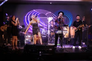 Trupa Cover - Tibi Scobiola Band - Evenimente Corporate, Nunti si Petreceri | Trupe Cover | Formatii evenimente Live